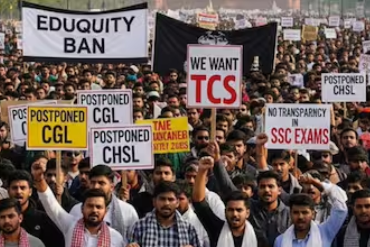 Students on the streets; SSC failed the Nation